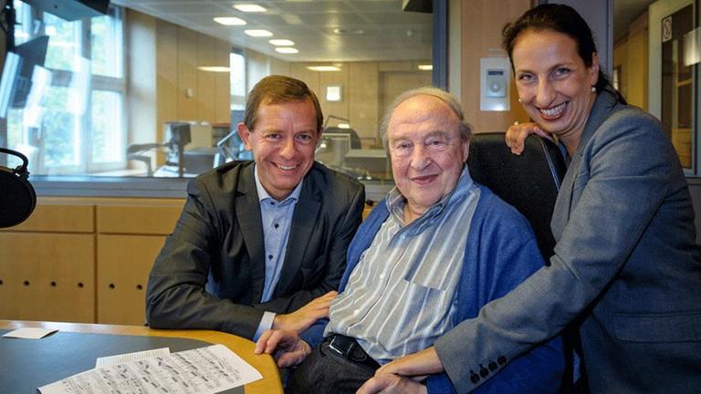 Die Pianisten Menahem Pressler und Frank-Immo Zichner und die Redakteurin Christine Anderson Die Pianisten Menahem Pressler und Frank-Immo Zichner und die Redakteurin Christine Anderson