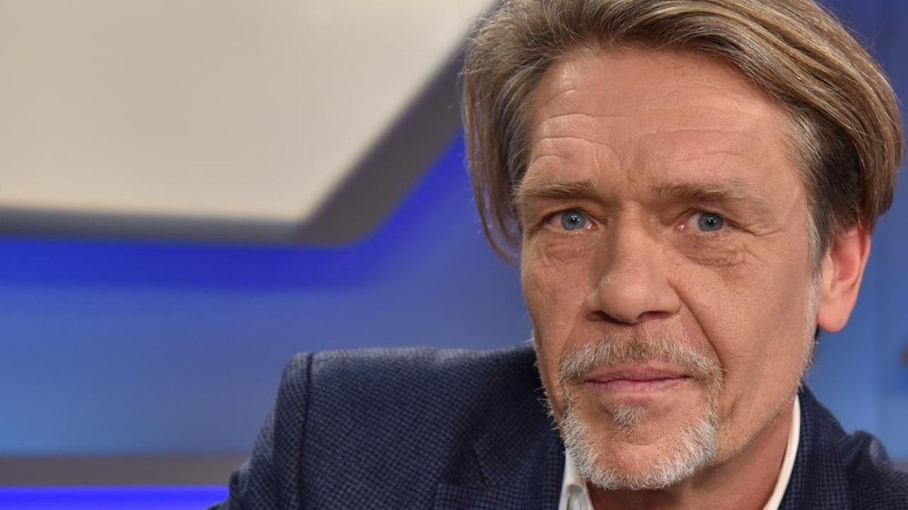 20.11.2019, Nordrhein-Westfalen, Köln: der Journalist und Autor Hajo Schumacher zu Gast in der ARD Talkshow " Maischberger . die Woche " Foto: Horst Galuschka/dpa/Horst Galuschka dpa | Verwendung weltweit 20.11.2019, Nordrhein-Westfalen, Köln: der Journalist und Autor Hajo Schumacher zu Gast in der ARD Talkshow " Maischberger . die Woche " Foto: Horst Galuschka/dpa/Horst Galuschka dpa | Verwendung weltweit