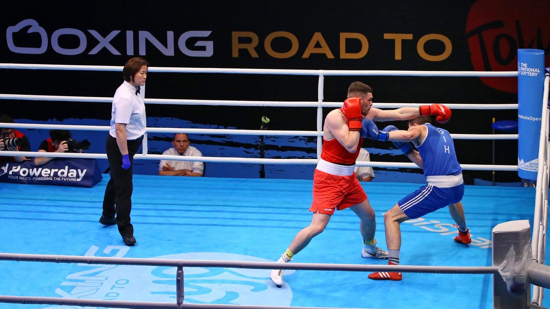 Kampf im Rahmen des Olympia-Qualifikationsturniers der europäischen Boxer in London (Großbritannien) für die Olympischen Spiele 2020 in Tokio Kampf im Rahmen des Olympia-Qualifikationsturniers der europäischen Boxer in London (Großbritannien) für die Olympischen Spiele 2020 in Tokio