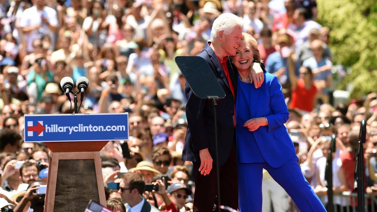 Hillary und Bill-Clinton im Wahlkampf Hillary und Bill-Clinton im Wahlkampf