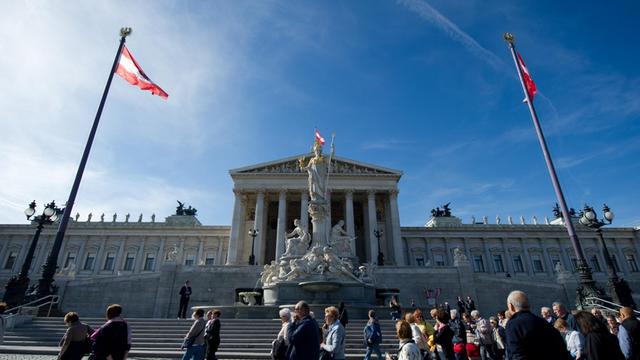 Das Parlamentsgebäude, aufgenommen am 05.10.2012 in Wien, Österreich.