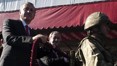 Der türkische Präsident Erdogan und sein nordzyprischer Amtskollege Mustafa Akıncı