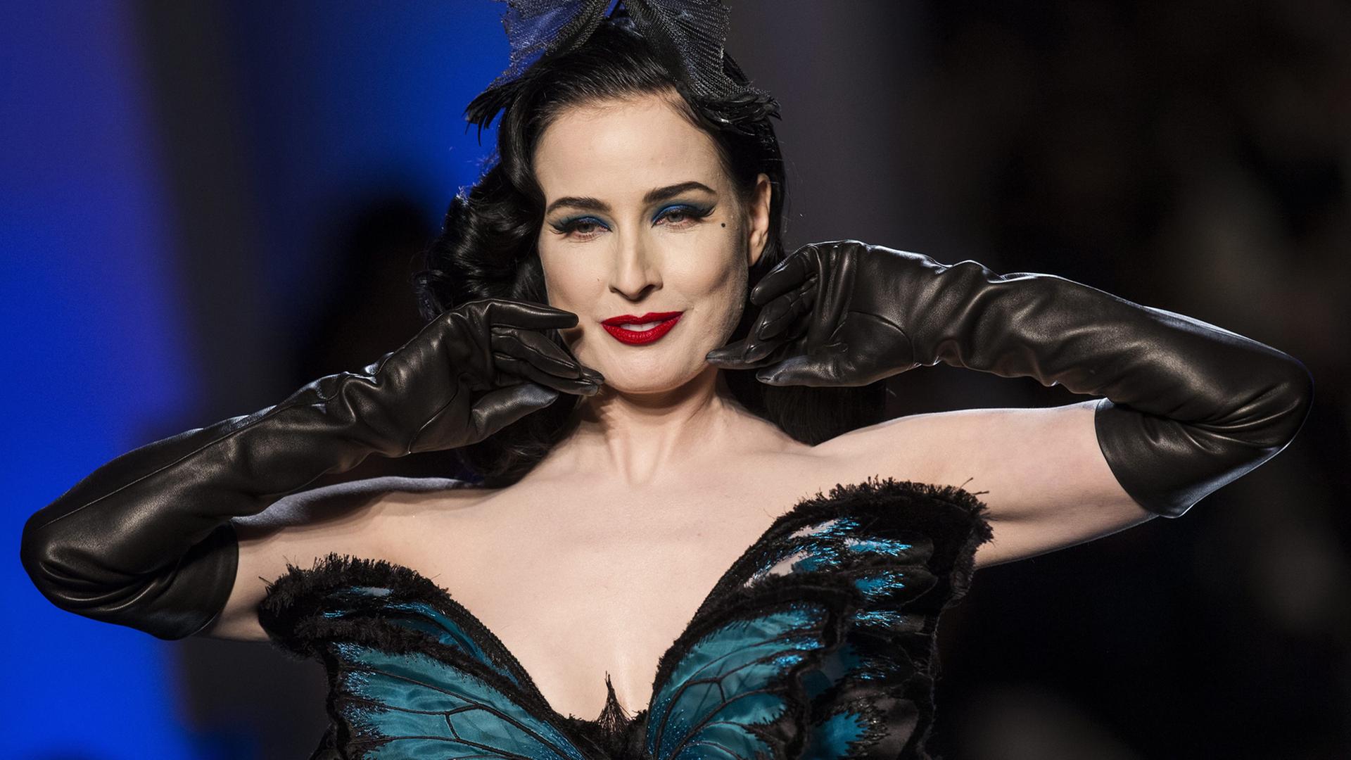 Die Tänzerin Dita von Teese Die Tänzerin Dita von Teese