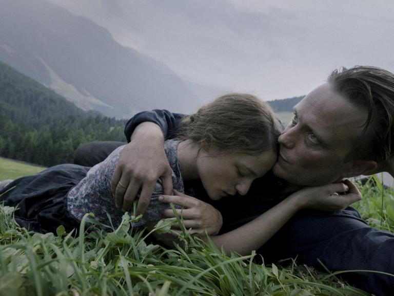 Valerie Pachner und August Diehl in Terrence Malicks "A Hidden Life", Filmfestival Cannes 2019