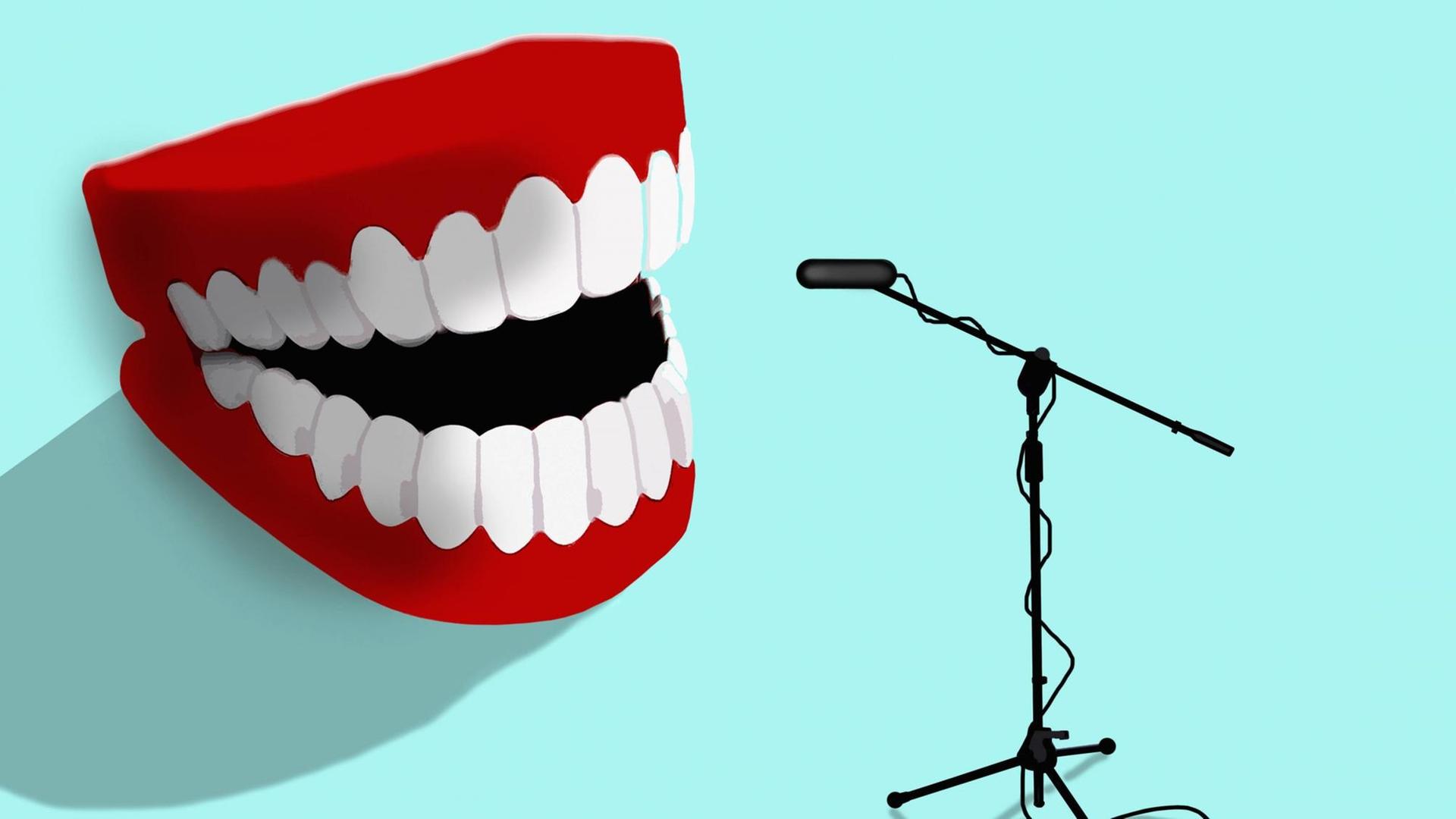 Lachende falsche Zähne sprechen in ein Mikrofon