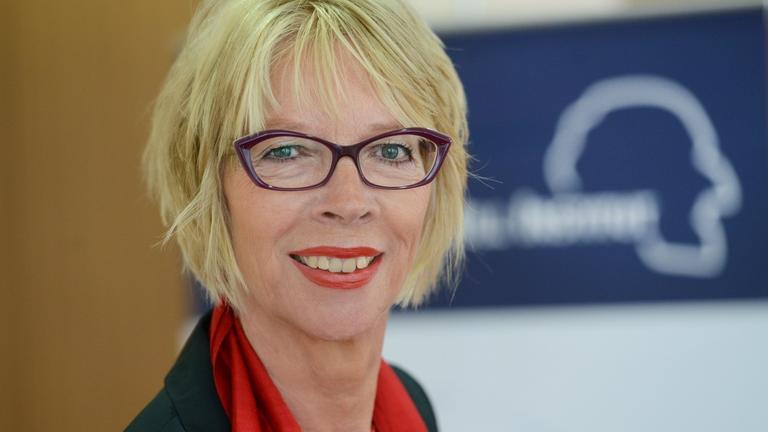 Die Politikwissenschaftlerin Dr. Ulrike Ackermann Die Politikwissenschaftlerin Dr. Ulrike Ackermann