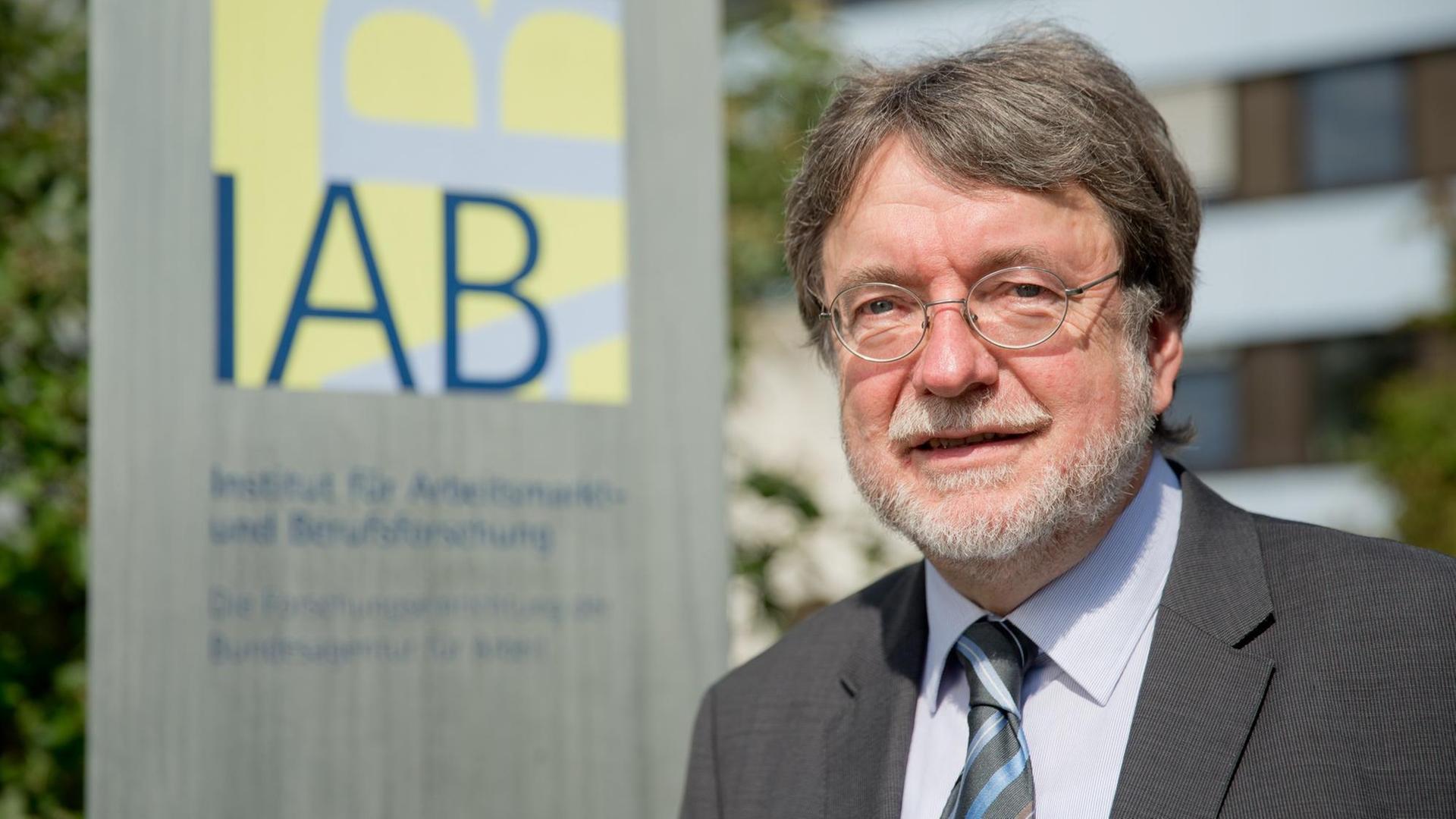 Der Direktor des Instituts für Arbeitsmarkt- und Berufsforschung (IAB), Joachim Möller. Der Direktor des Instituts für Arbeitsmarkt- und Berufsforschung (IAB), Joachim Möller.