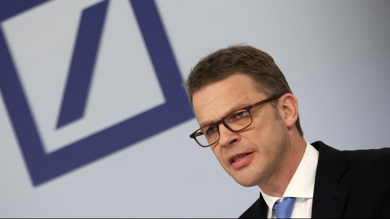 Christian Sewing, neuer Chef der Deutschen Bank, bei der Hautpversammlung des Geldhauses im Februar 2018