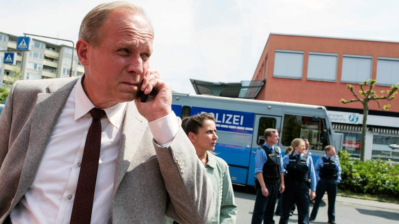 "Tatort"-Ermittler Ulrich Tukur in "Murot und das Murmeltier" "Tatort"-Ermittler Ulrich Tukur in "Murot und das Murmeltier"
