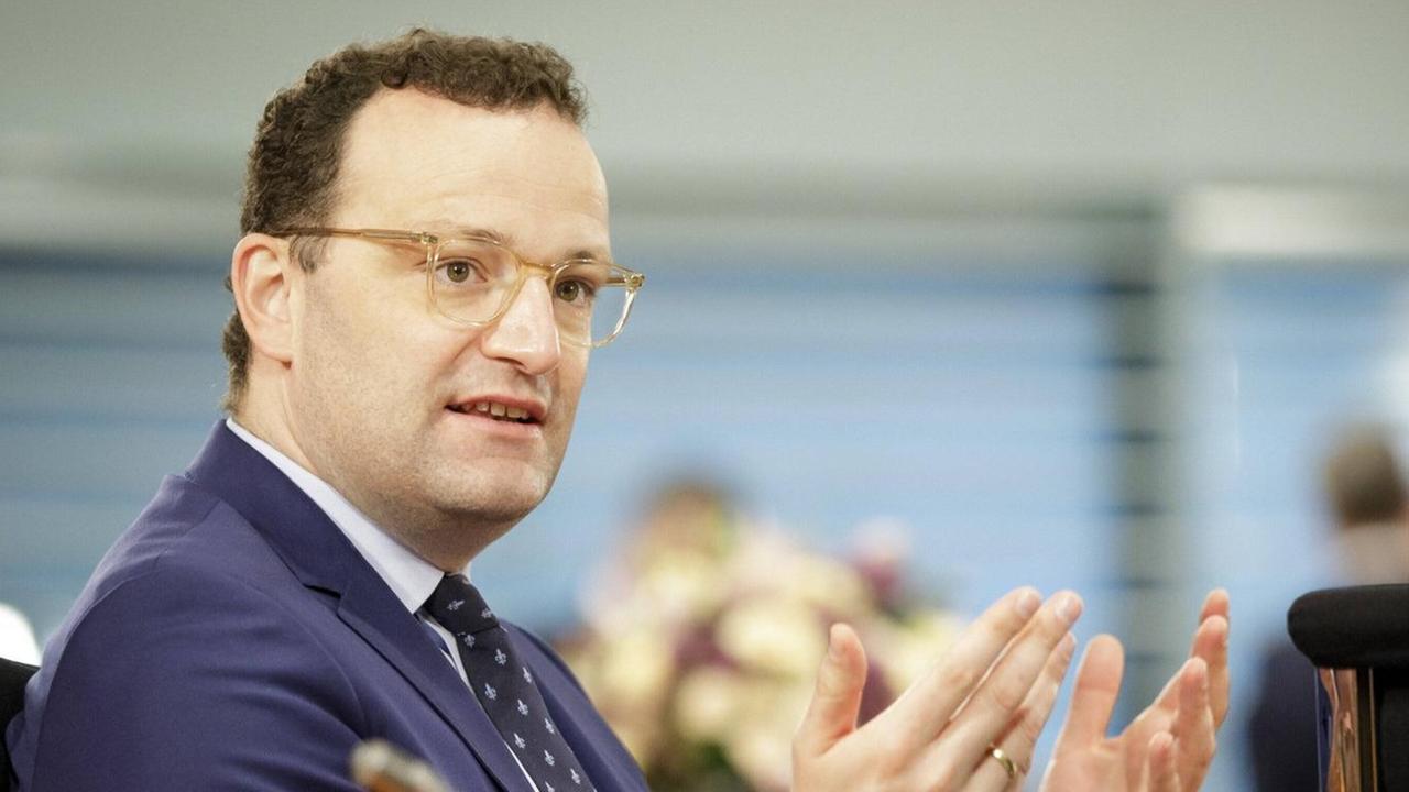 Bundesgesundheitsminister Jens Spahn, CDU, aufgenommen vor Beginn einer Kabinettssitzung im Bundeskanzleramt Berlin, 29.04.2020. Berlin Deutschland Bundesgesundheitsminister Jens Spahn, CDU, aufgenommen vor Beginn einer Kabinettssitzung im Bundeskanzleramt Berlin, 29.04.2020. Berlin Deutschland