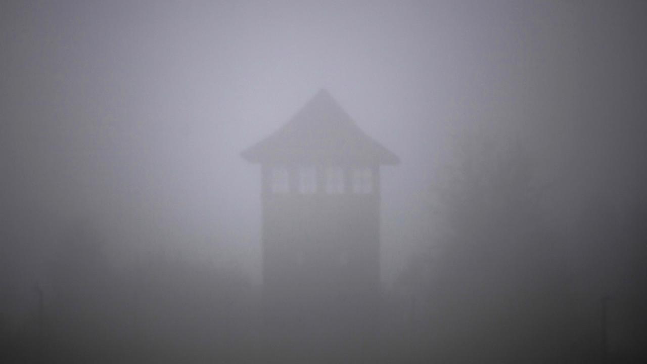 Lager Auschwitz-Birkenau im Nebel Lager Auschwitz-Birkenau im Nebel