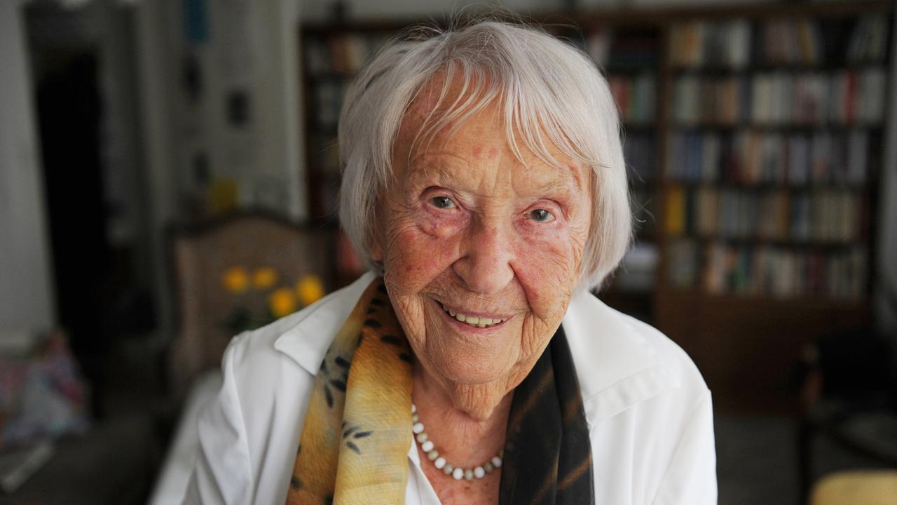 Elfriede Brüning Schriftstellerin Schreiben Ist Beglückender Als Die Liebe