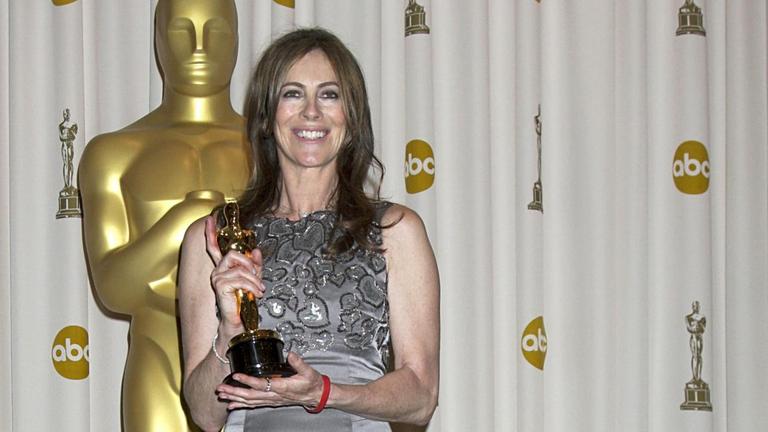 Die US-Regisseurin Kathryn Bigelow bei der 82. Oscar-Preisverleihung, 2010. Sie erhielt den Oscar als beste Regisseurin für ihren Film "Tödliches Kommando - The Hurt Locker".