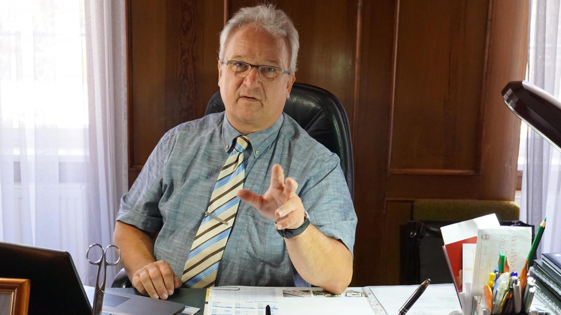 Michael Oecknigk ist Bürgermeister der Kreisstadt Herzberg Michael Oecknigk ist Bürgermeister der Kreisstadt Herzberg