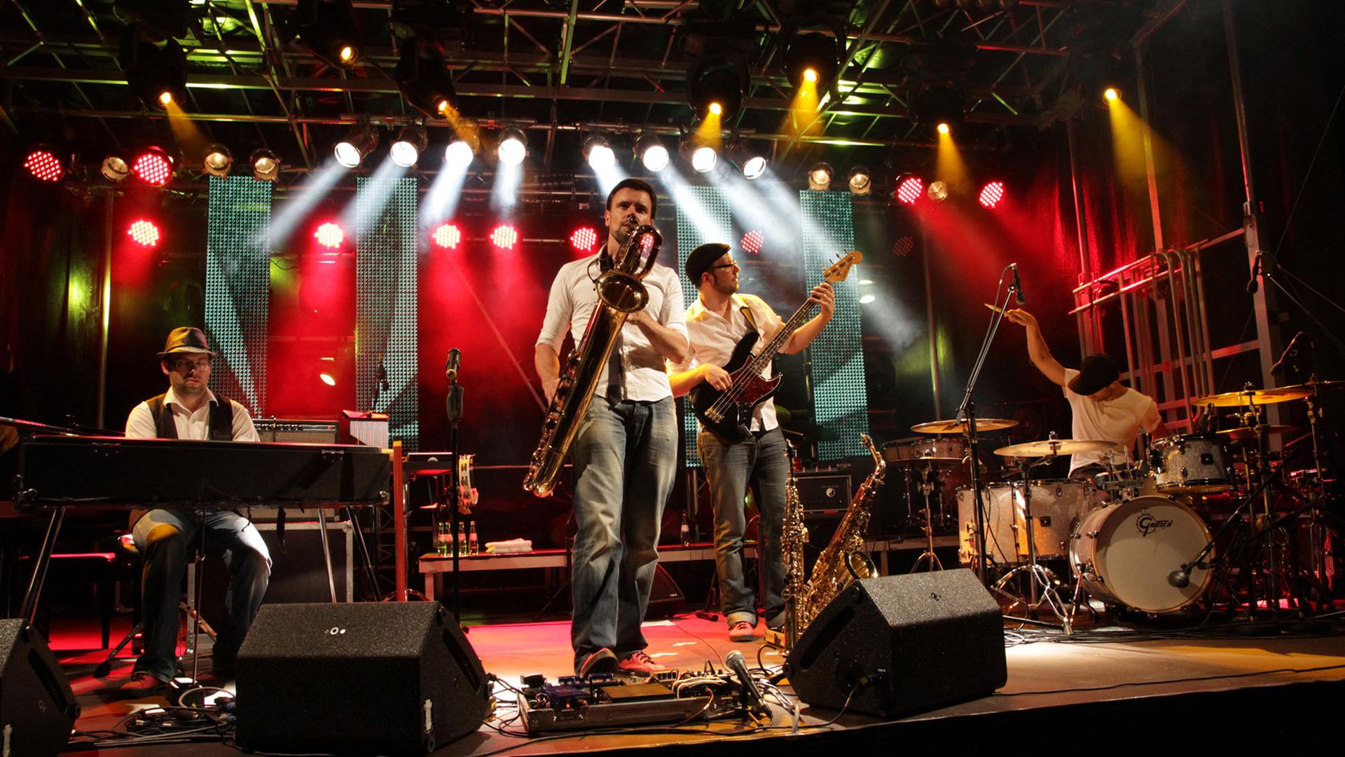 Die Funk-Jazz-Band Mo'Blow hört auf. Die Funk-Jazz-Band Mo'Blow hört auf.