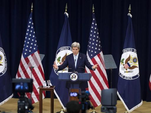 Zu sehen ist US-Außenminister John Kerry. Er hält eine Grundsatzrede zur Nahost-Politik.
