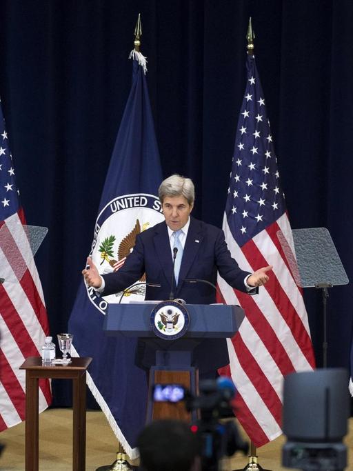 Zu sehen ist US-Außenminister John Kerry. Er hält eine Grundsatzrede zur Nahost-Politik.
