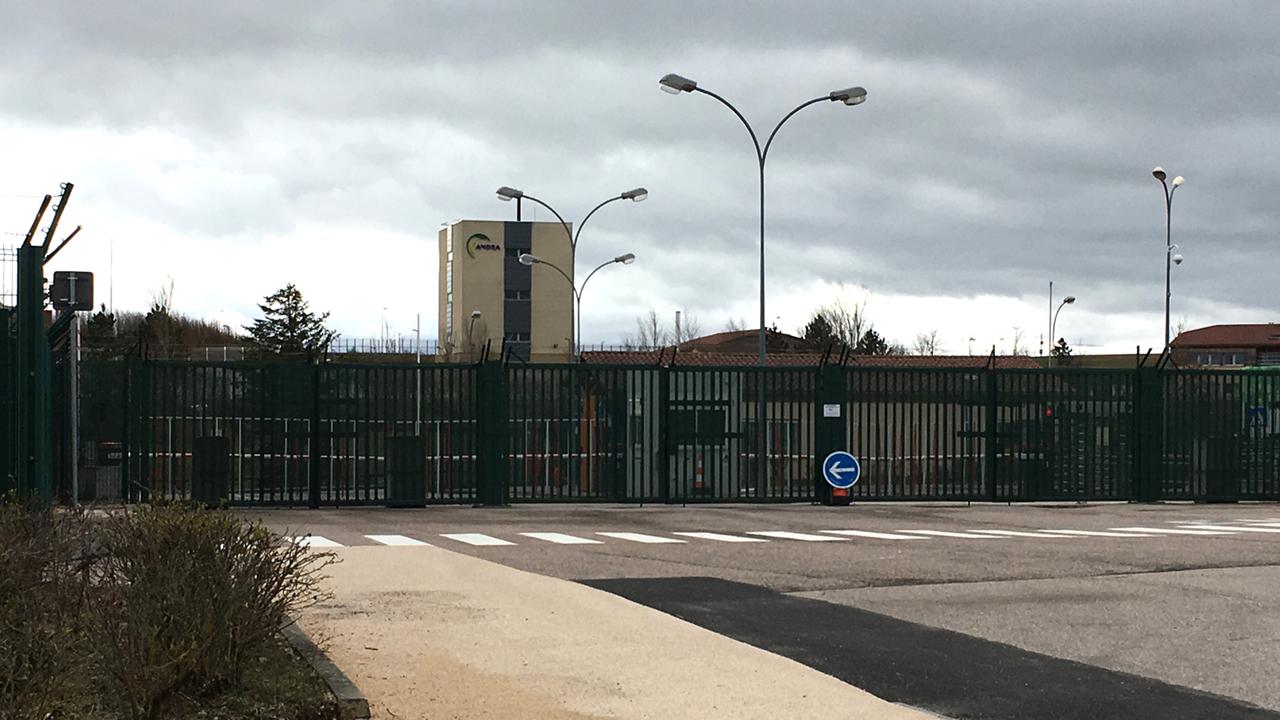 Das Gelände von ANDRA, Frankreichs nationale Entsorgungsbehörde für radioaktiven Müll, bei Bure, ein Förderturm ist zu sehen.