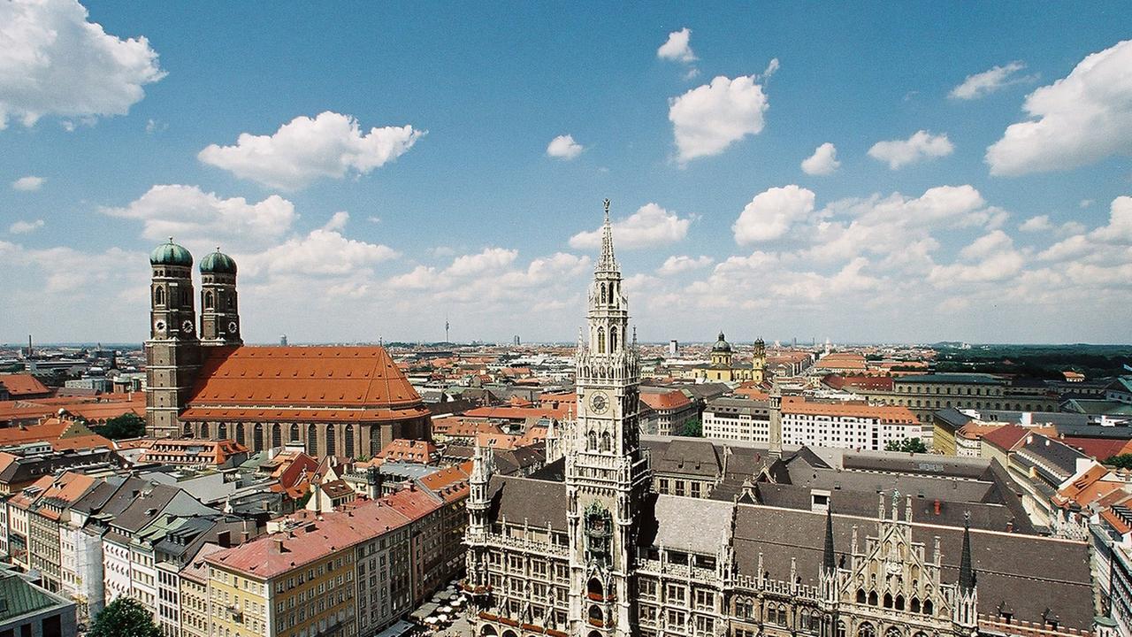 Rathaus und Frauenkirche München Rathaus und Frauenkirche München