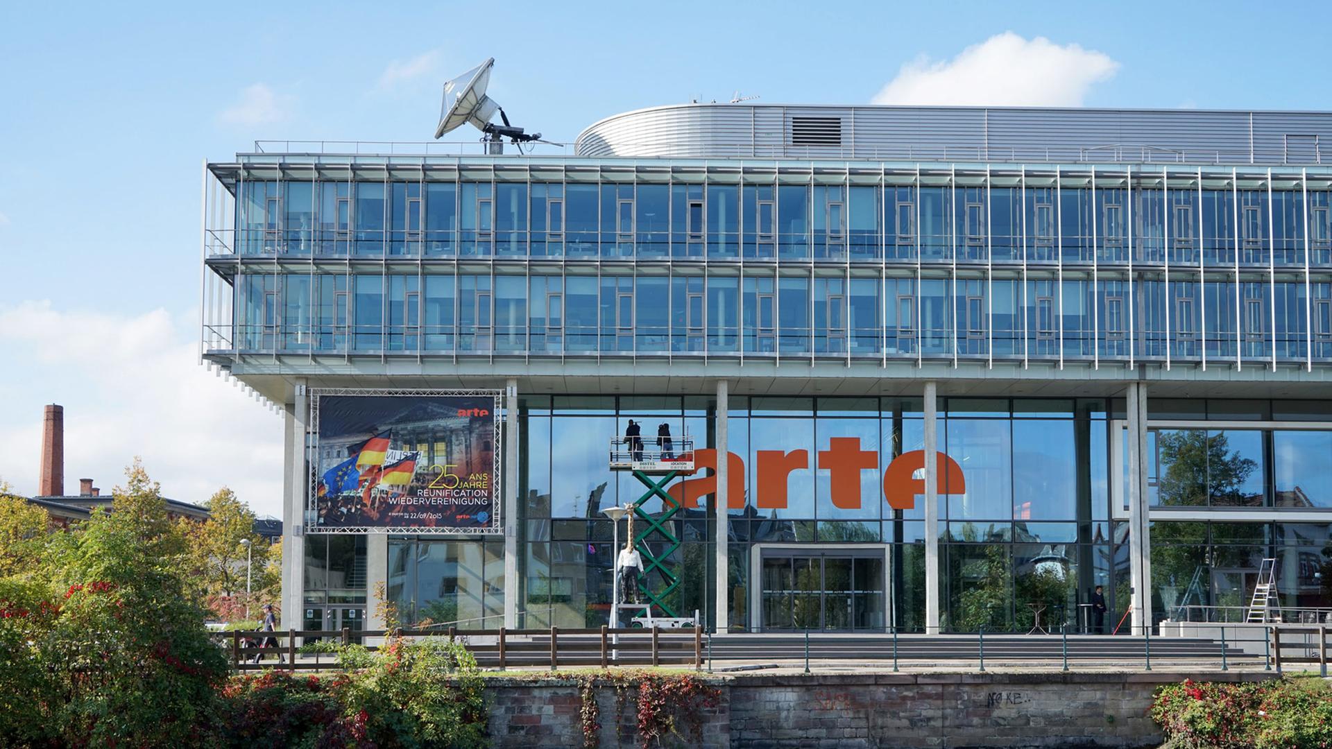 Hauptsitz des TV-Senders ARTE in Straßburg. Hauptsitz des TV-Senders ARTE in Straßburg.