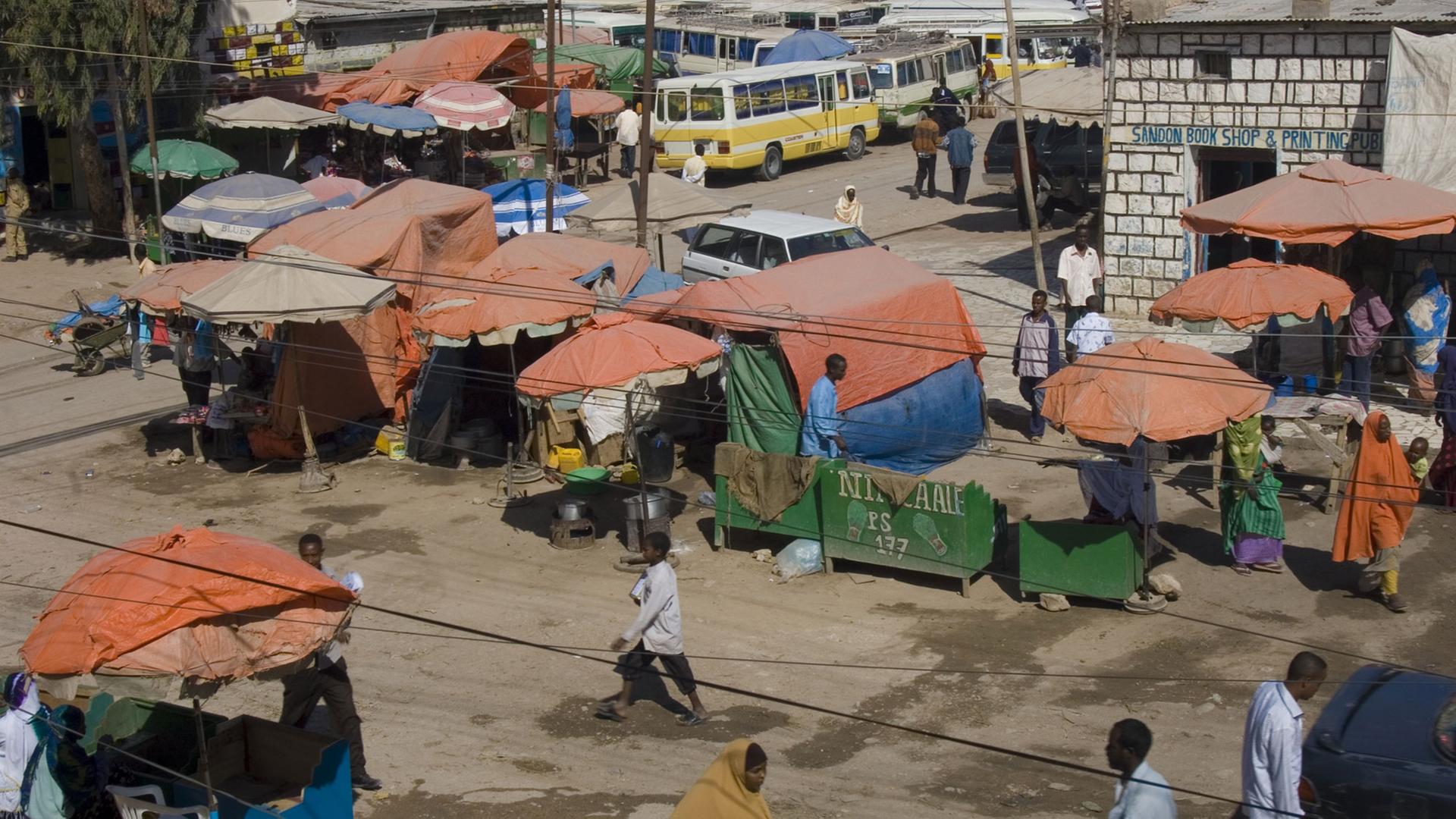 Marktstände in Hargeisa - der Hauptstadt von Somaliland. 
