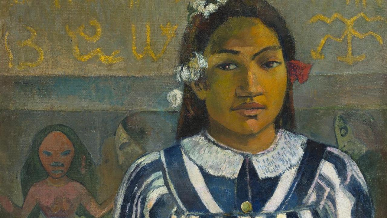 Ein junges Mädchen in einem blau-weißen Kleid portraitiert von Gauguin.