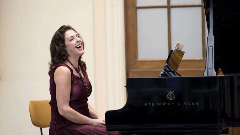 Die Pianistin Elena Bashkirova Die Pianistin Elena Bashkirova