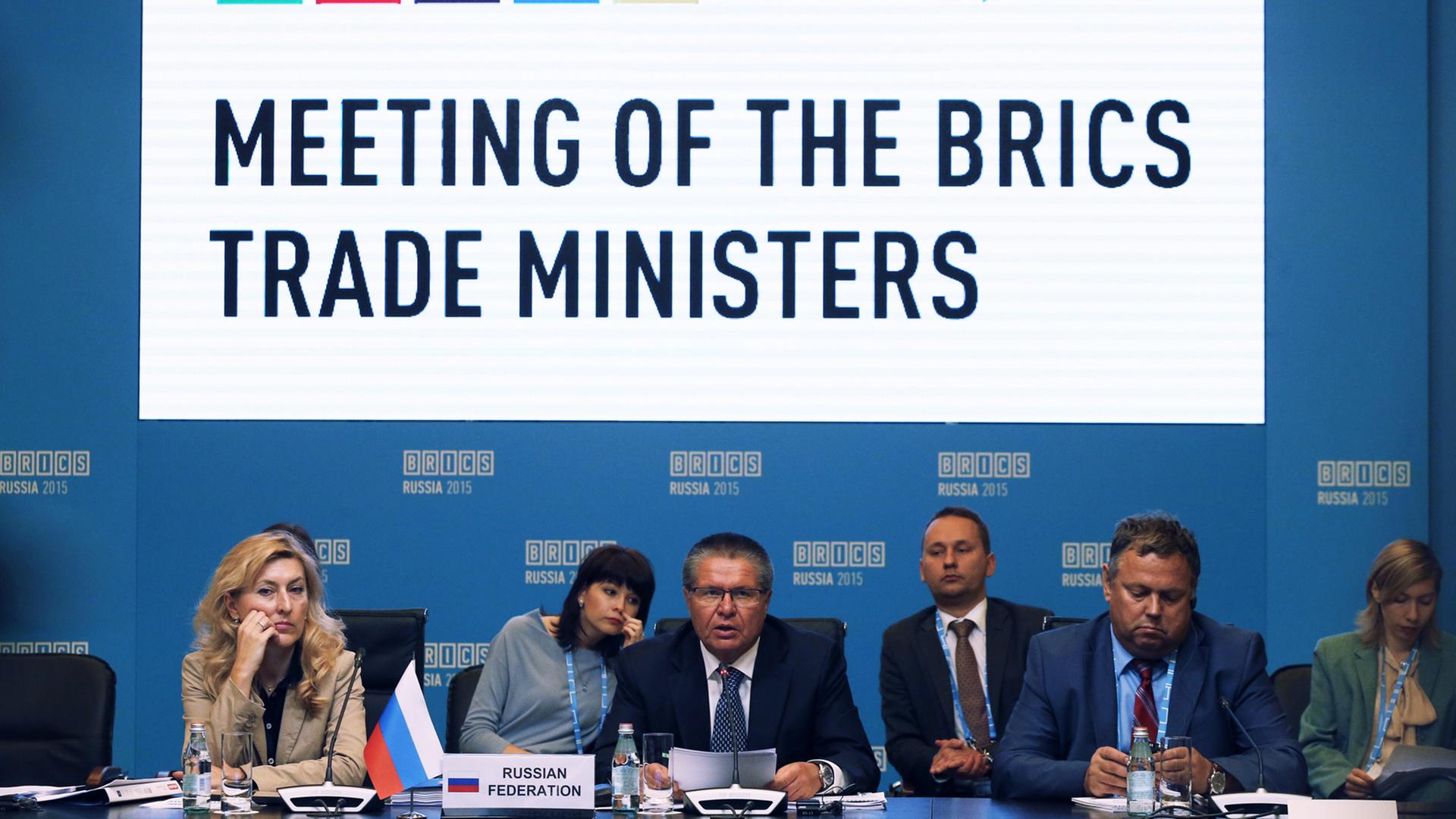 Die Handelsminister der Brics-Staaten zu Beginn ihrer Konferenz in Moskau. Die Handelsminister der Brics-Staaten zu Beginn ihrer Konferenz in Moskau.