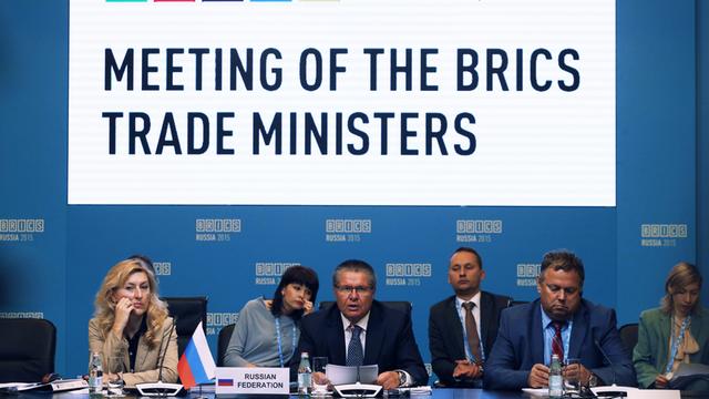 Die Handelsminister der BRICS-Staaten zu Beginn ihrer Konferenz in Moskau.