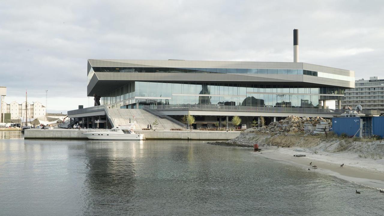 Kulturzentrum und Bibliothek Dokk 1 in Aarhus Kulturzentrum und Bibliothek Dokk 1 in Aarhus