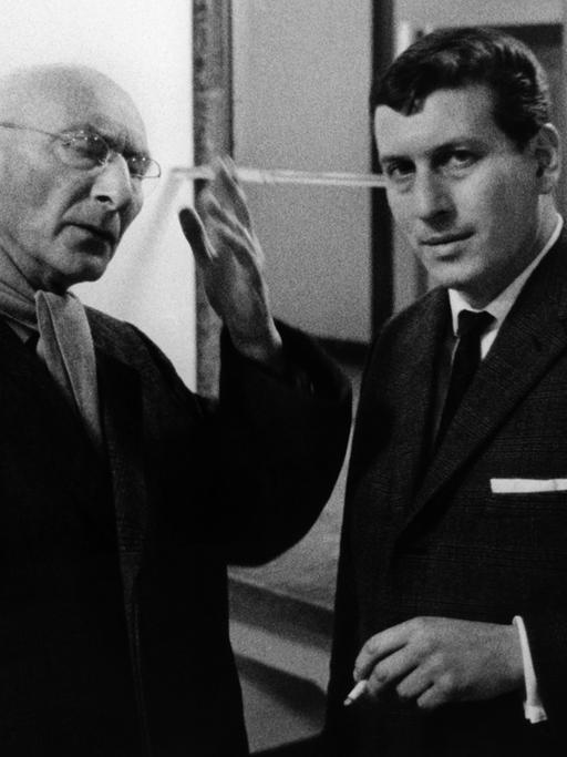 Der ehemalige Adjudant des Lagerkommandanten, Robert Mulka, (l.) während einer Verhandlungspause