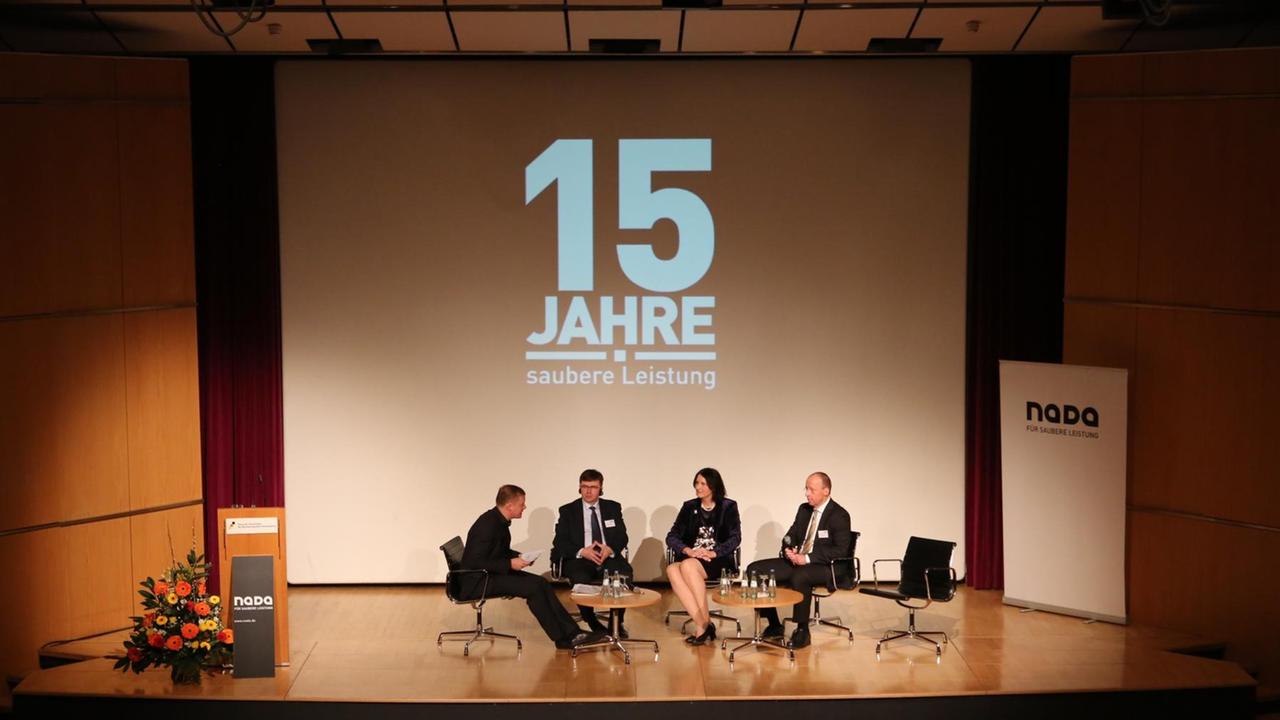 Gesprächsrunde anlässlich des 15. Geburtstags der NADA. Gesprächsrunde anlässlich des 15. Geburtstags der NADA.