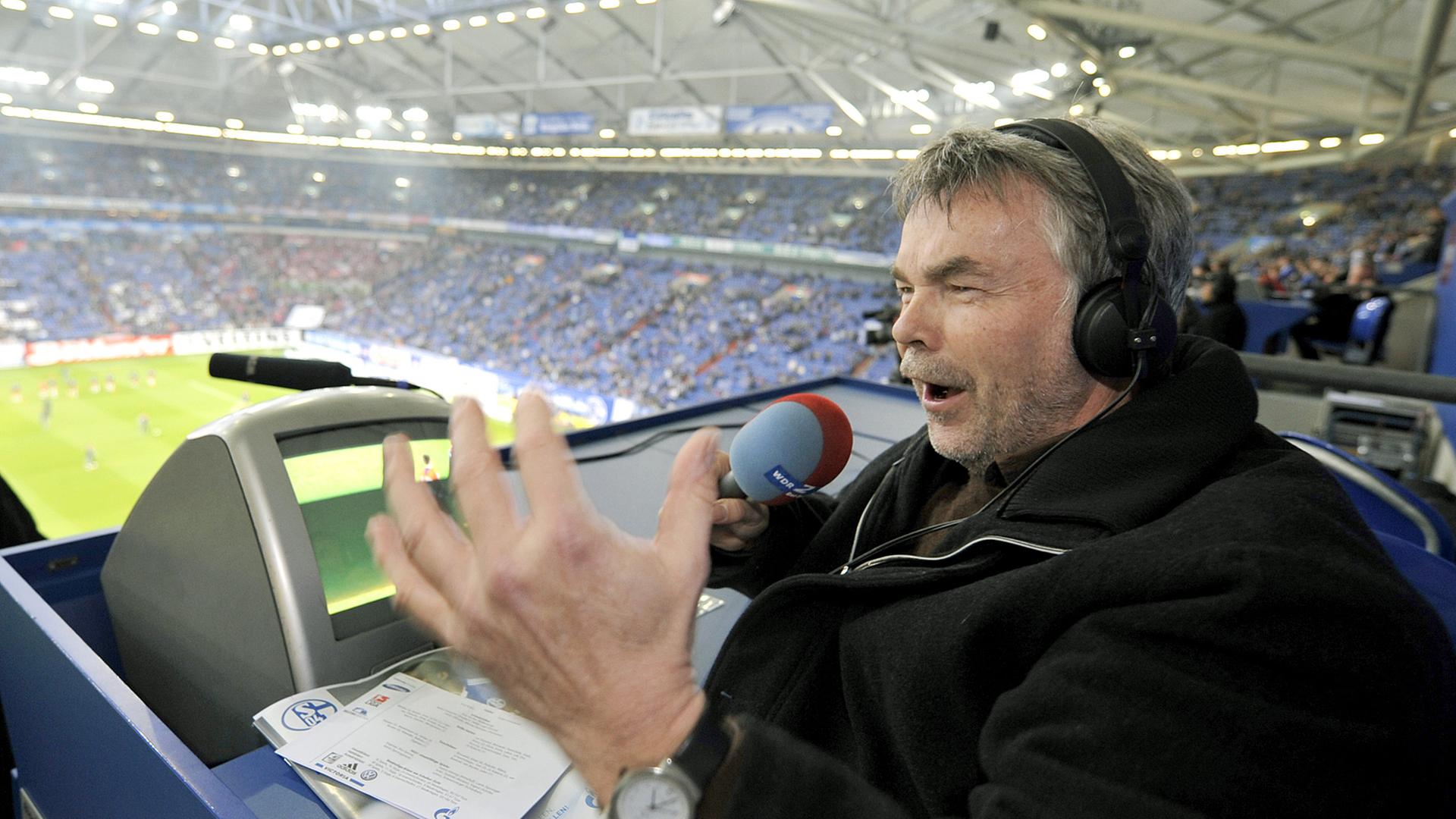 Der ehemalige Radioreporter des Westdeutschen Rundfunks, Manfred "Manni" Breuckmann. Der ehemalige Radioreporter des Westdeutschen Rundfunks, Manfred "Manni" Breuckmann.