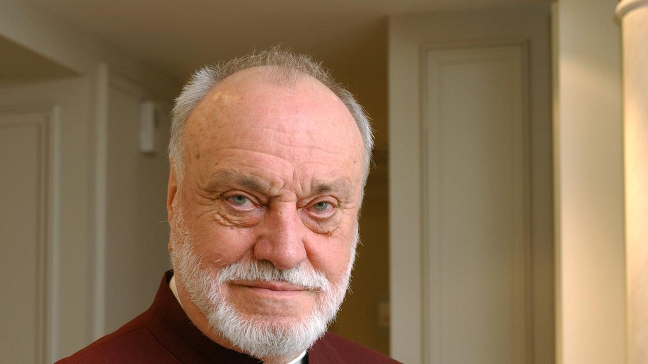 Porträtfoto von Kurt Masur (2003) Porträtfoto von Kurt Masur (2003)