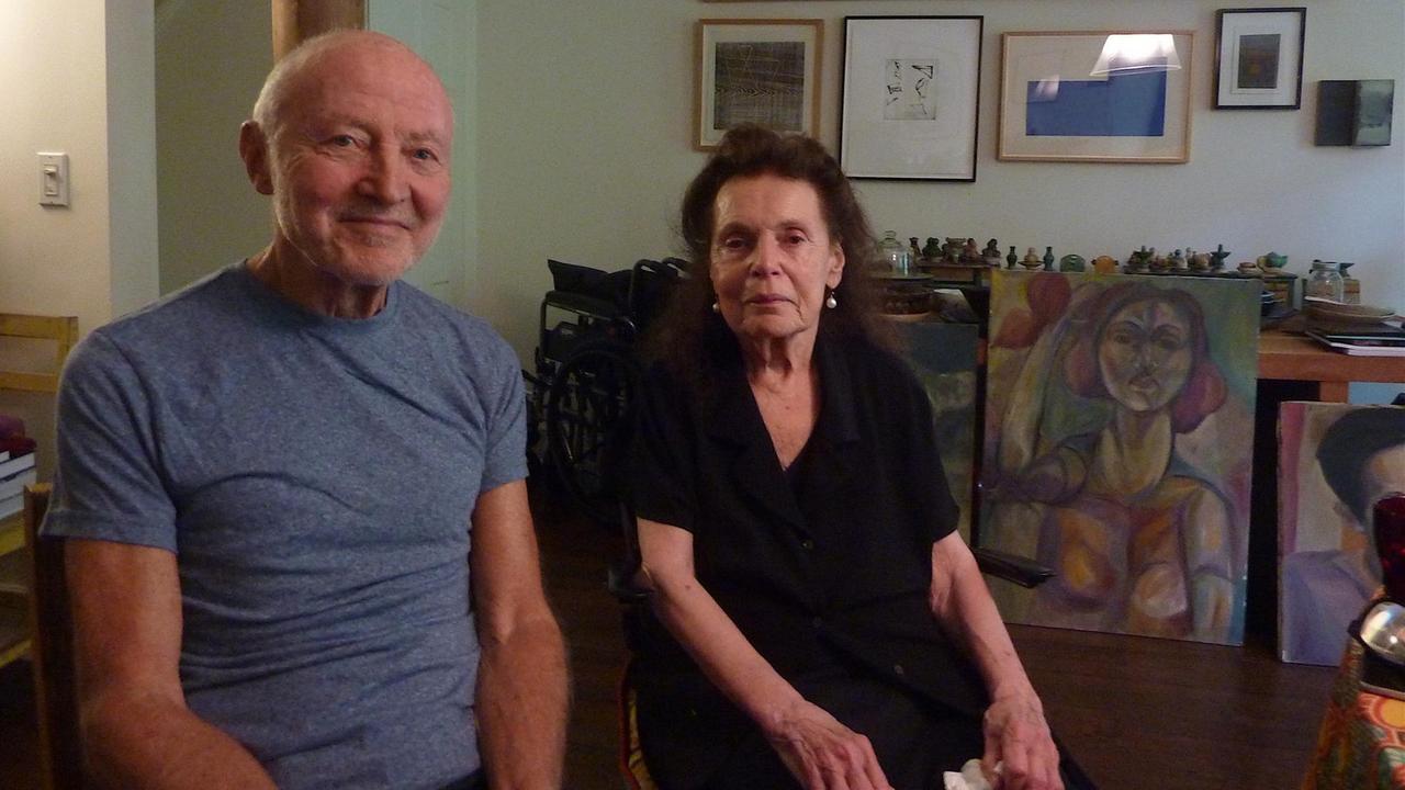 Die Konzeptkünstlerin Pat Steir hat Sylvère Lotringer in den 1970-er Jahren mit den New Yorker Downtown Künstlern bekannt gemacht. Die Konzeptkünstlerin Pat Steir hat Sylvère Lotringer in den 1970-er Jahren mit den New Yorker Downtown Künstlern bekannt gemacht.