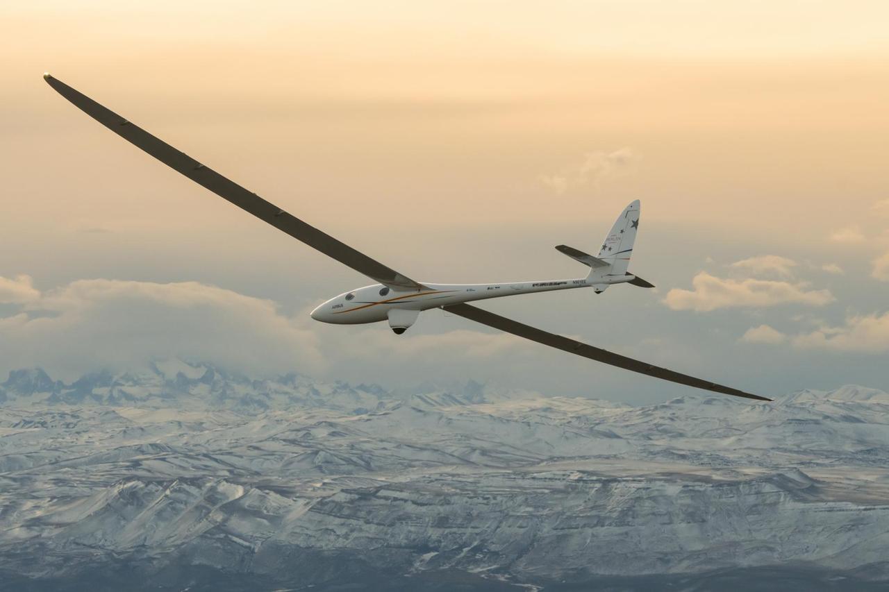 Perlan II über den argentinischen Anden Perlan II über den argentinischen Anden
