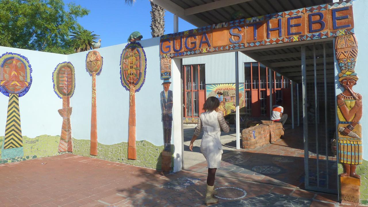 Eingang zum Guga S'thebe in Langa Eingang zum Guga S'thebe in Langa
