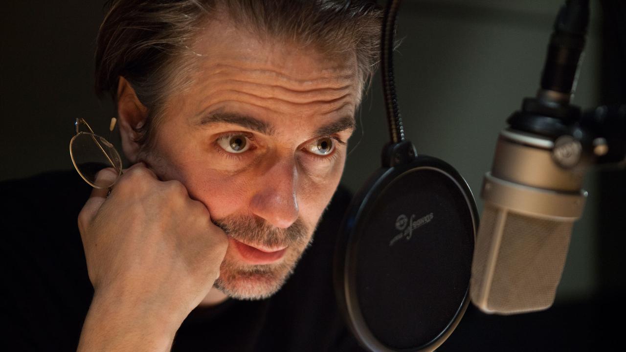 Hörspiel: "KRUSO", Produktion Deutschlandradio Kultur/MDR 2015Abgebildet: Jens Harzer
Hörspiel: "KRUSO", Produktion Deutschlandradio Kultur/MDR 2015Abgebildet: Jens Harzer