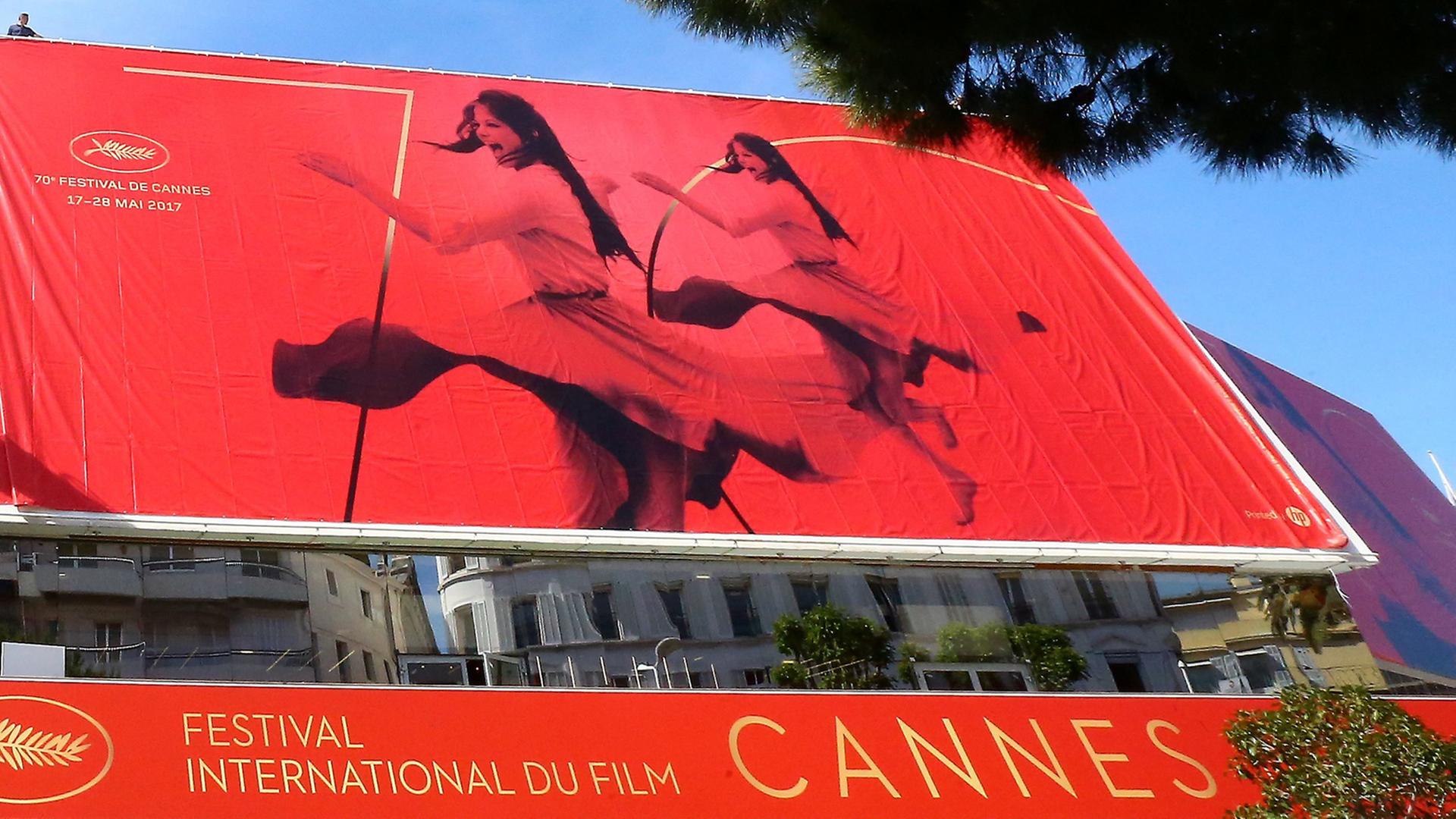 Das offizielle Plakat zum 70. Filmfestival Cannes. Das offizielle Plakat zum 70. Filmfestival Cannes.