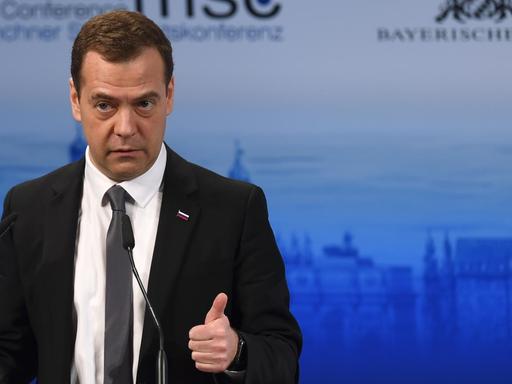 Medwedew spricht auf der Münchner Sicherheitskonferenz