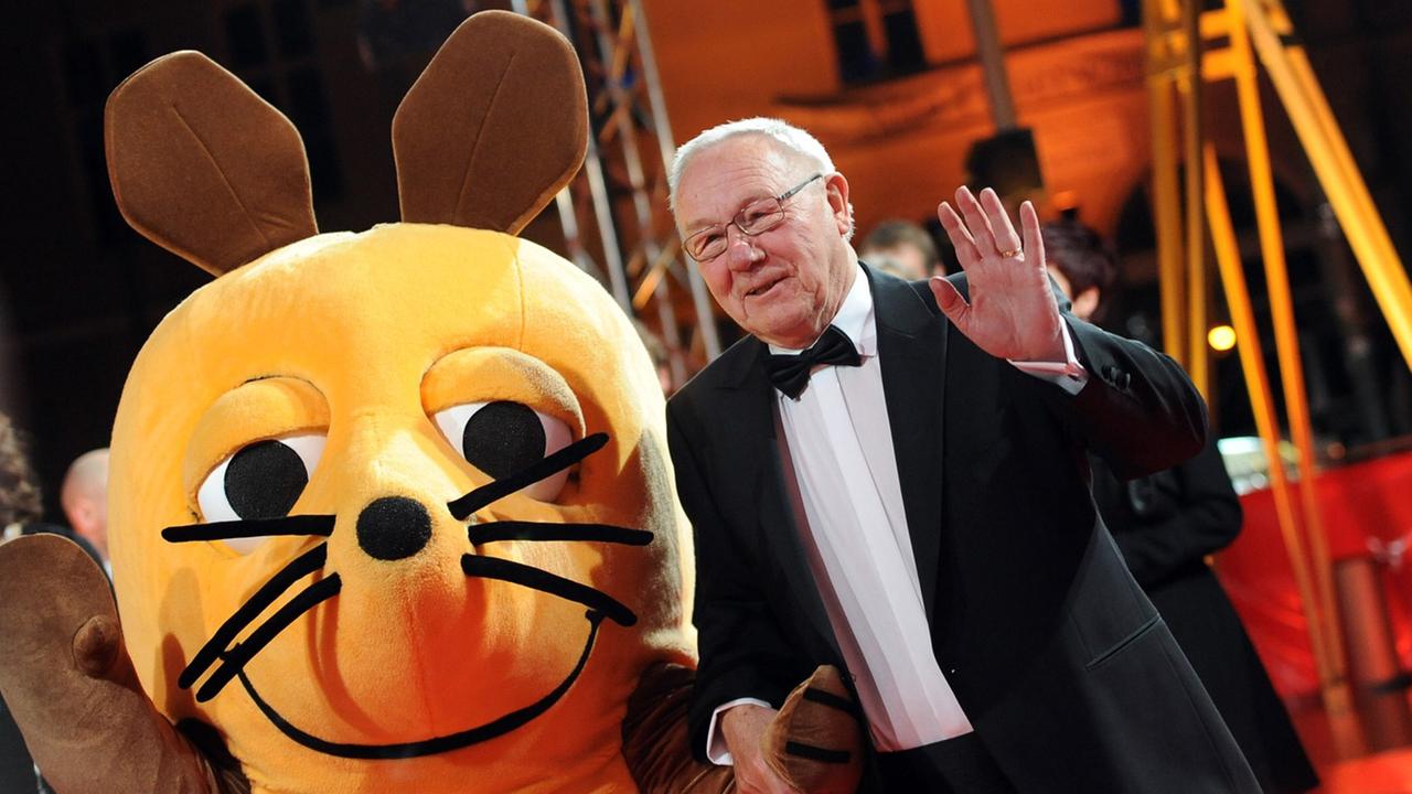 Armin Maiwald und "Die Maus" 2013 in Berlin Armin Maiwald und "Die Maus" 2013 in Berlin