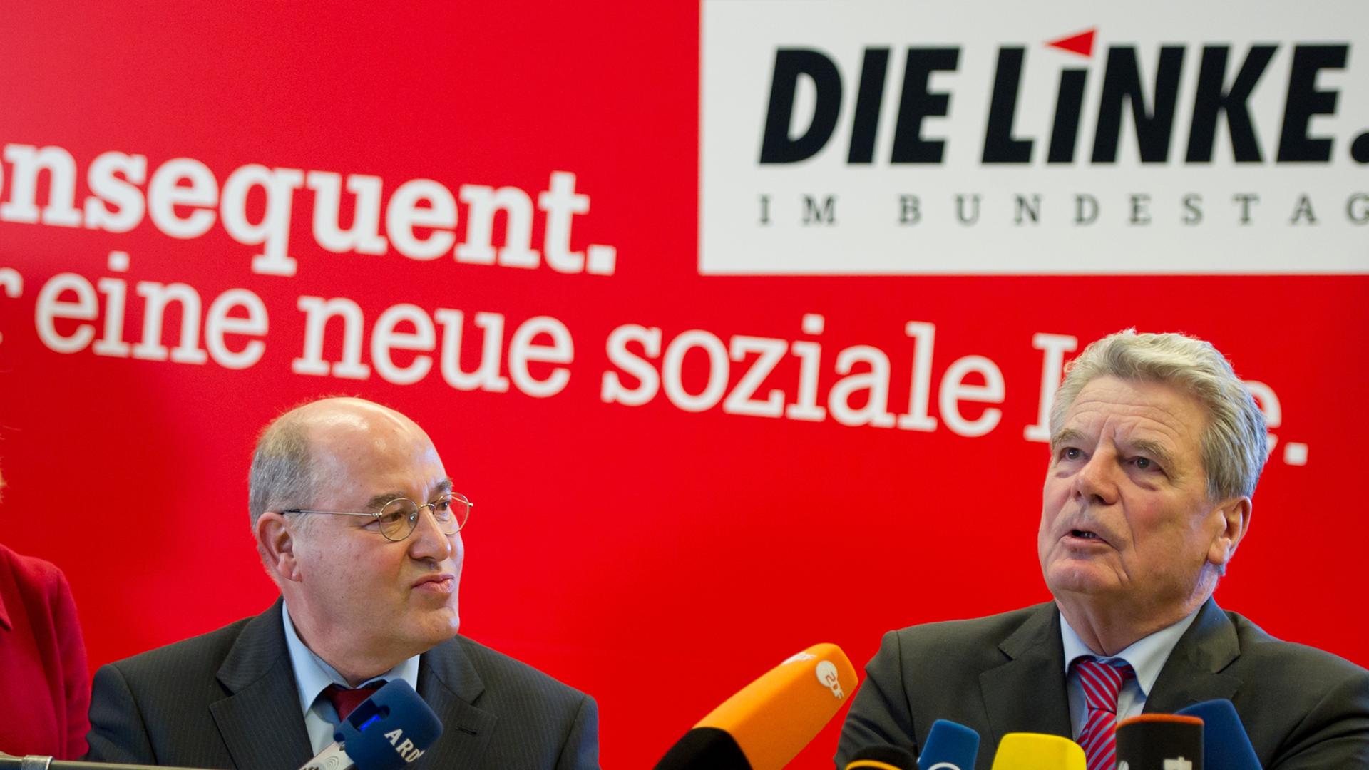 Bundespräsident Joachim Gauck im März 2012 zusammen mit Linken-Fraktionschef Gregor Gysi. Bundespräsident Joachim Gauck im März 2012 zusammen mit Linken-Fraktionschef Gregor Gysi.