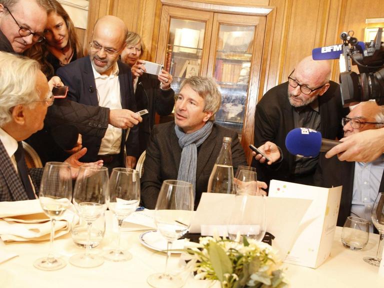 Reges Treiben um Eric Vuillard, den Gewinner des Prix Goncourt 2017