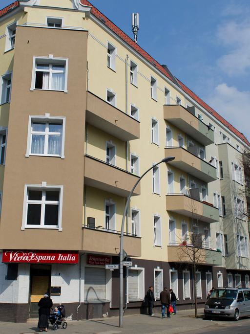 Das Sinti- und Roma-Wohnungsbauprojekt in der Harzer Straße in Berlin-Neukölln