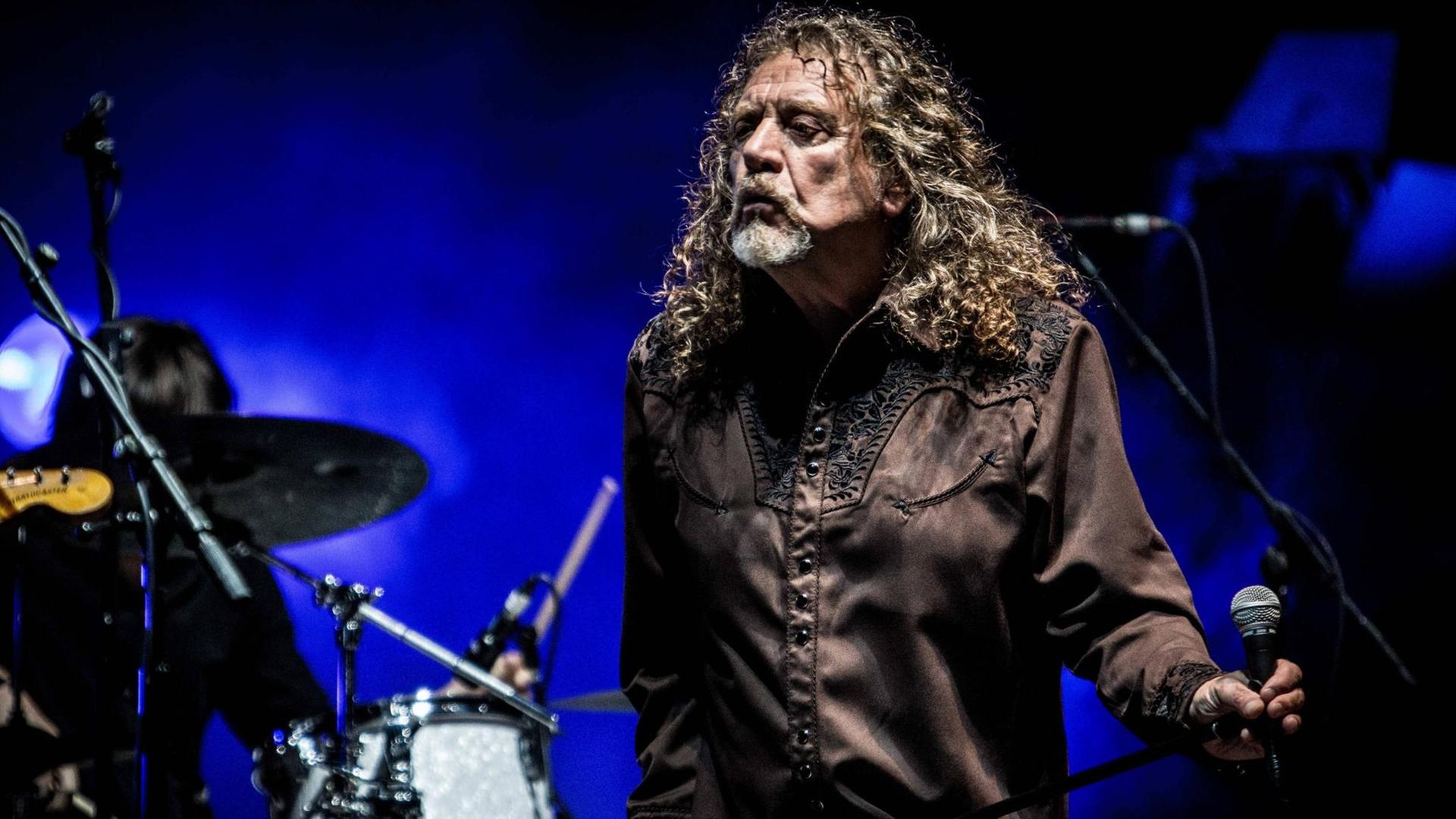 Der Sänger Robert Plant im Juni 2017 bei einem Konzert im italienischen Piazolla sul Brenta.
