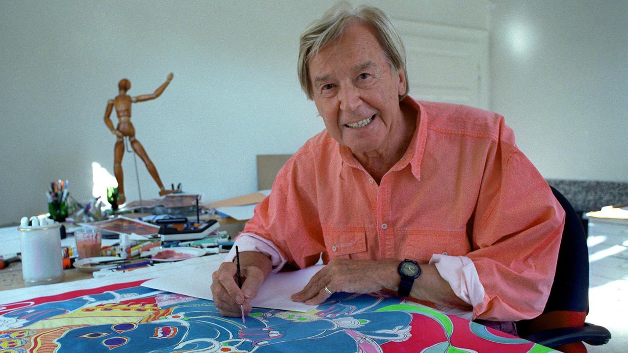 Heinz Oestergaard entwirft 1991 das Muster eines Seidenteppichs. Heinz Oestergaard entwirft 1991 das Muster eines Seidenteppichs.