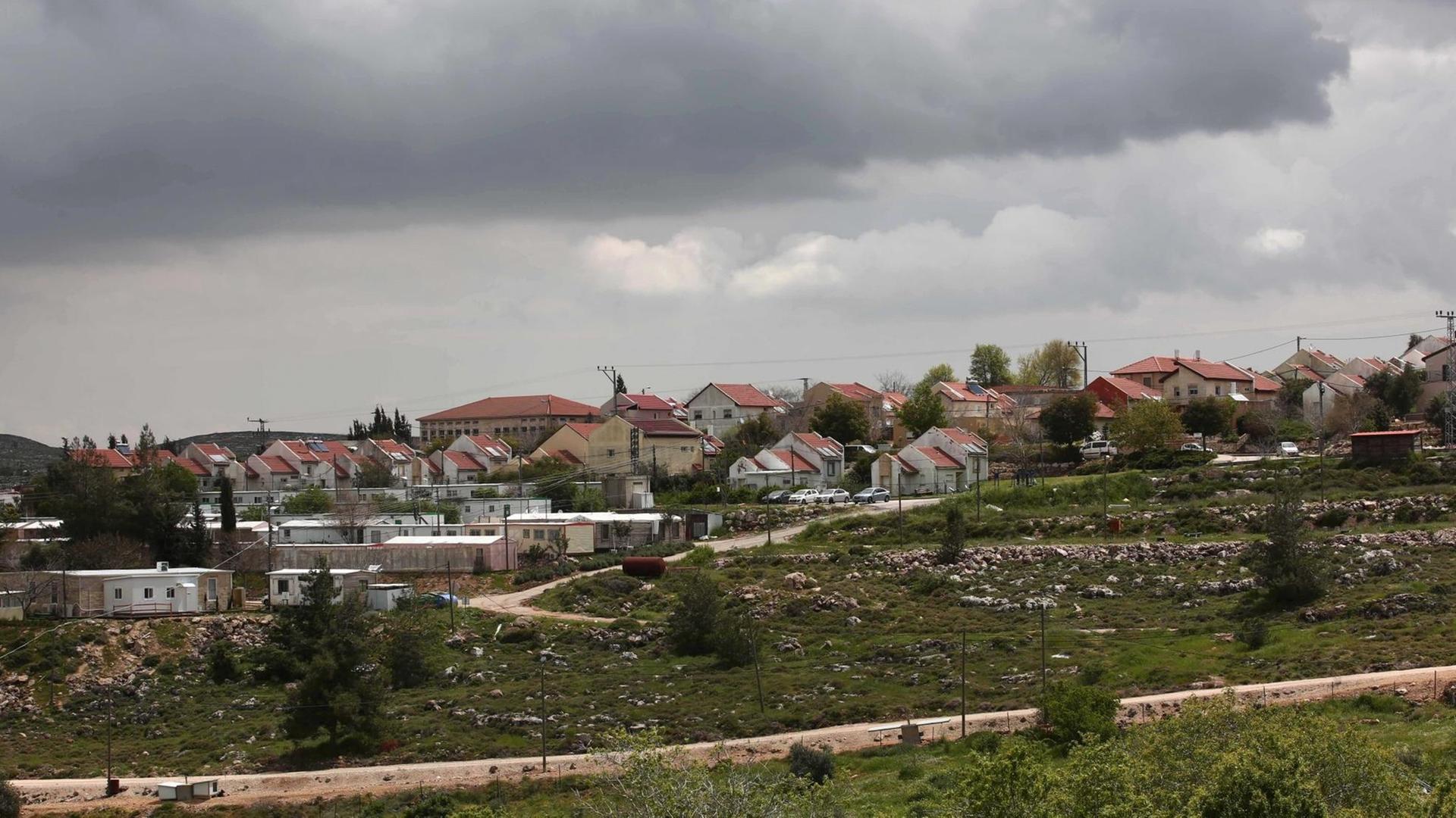Blick auf die israelische Siedlung "Shifot Rahil" in der besetzten Westbank Blick auf die israelische Siedlung "Shifot Rahil" in der besetzten Westbank