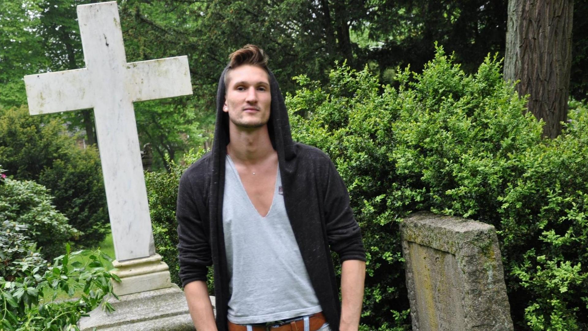 Leider liegt für dieses Bild keine Bildbeschreibung vor Leider liegt für dieses Bild keine Bildbeschreibung vor