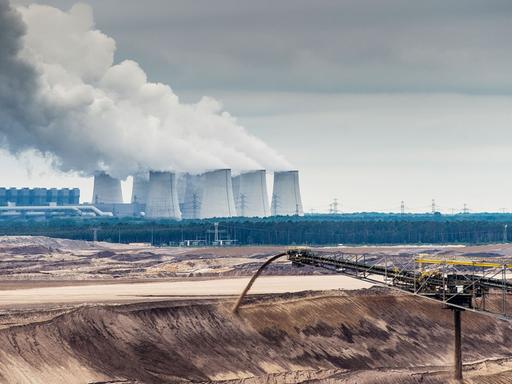 Braunkohlekraftwerk in Jänschwalde (Brandenburg) (Aufnahme von 2015)