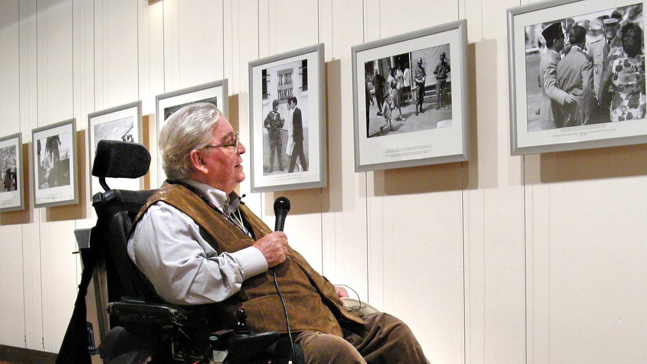 Bildjournalist Horst Faas während der Eröffnung seiner Ausstellung - 50 Jahre Photojournalismus - in Perpignan Bildjournalist Horst Faas während der Eröffnung seiner Ausstellung - 50 Jahre Photojournalismus - in Perpignan